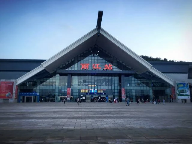 广州到丽江物流专线-【专业的广州至丽江货运